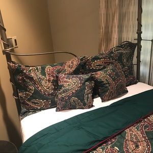 Complete Comforter Bedding 6 SET Queen Skirt Shams